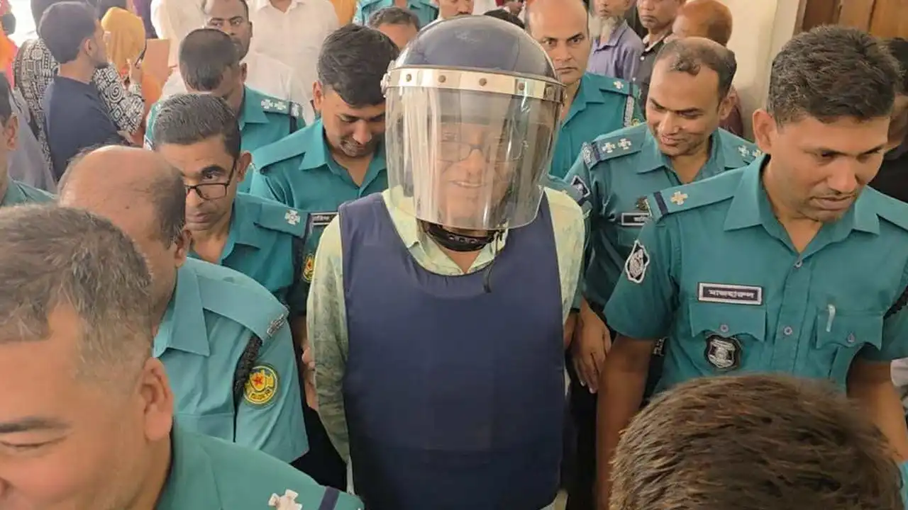 হত্যা মামলায় সাবেক প্রতিমন্ত্রী তাজুল ইসলাম গ্রেপ্তার